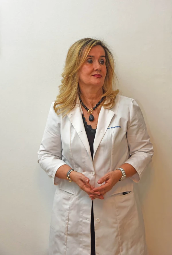 La Dra. Ana Elena Ortiz Reparaz cuida vuestra salud física, mental y emocional.